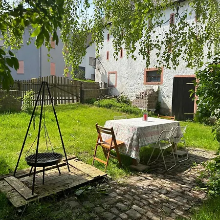 400 Jahre Altes Kutscherhaus Neben Der Burg * Oberehe-Stroheich